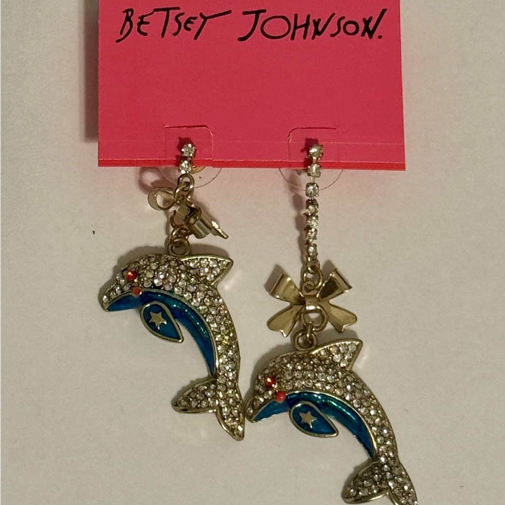 Betsey Johnson Mismatch Dolphin Tale Earrings!!!